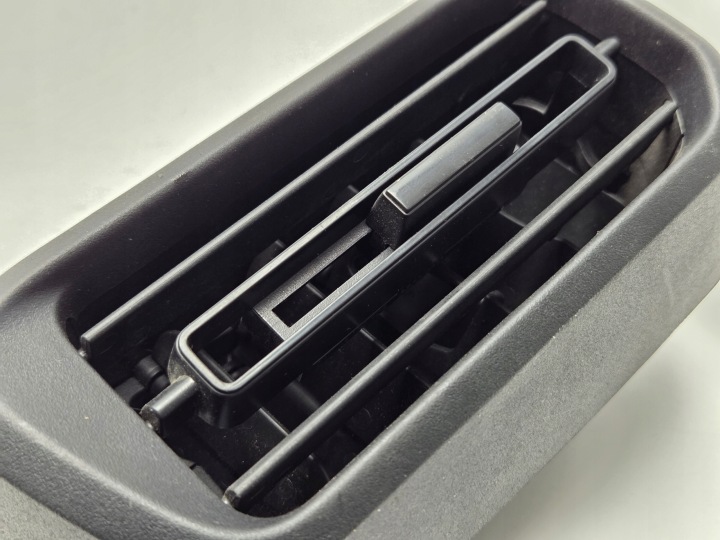 PARTENAIRE PROACE CHÂSSIS GRILLES CONDUIT D'AIR PEUGEOT RIFTER 046604