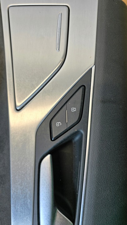 COLLECTEUR PORTES DROIT ARRIÈRE AUDI A8 D4 EUROPE ALCANTARA 4H1868068