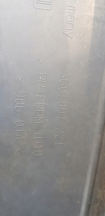 VW PASSAT B8 3G0 PARE-CHOCS AVANT SUR 4XPDC AVEC GRILLE CENTRALE I HOKEJEM
