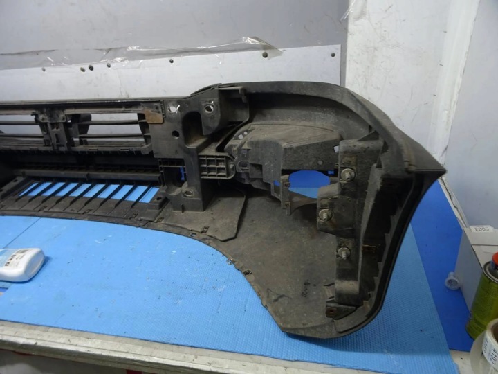 PARE-CHOCS AVANT IVECO DAILY IV LIFT 19R