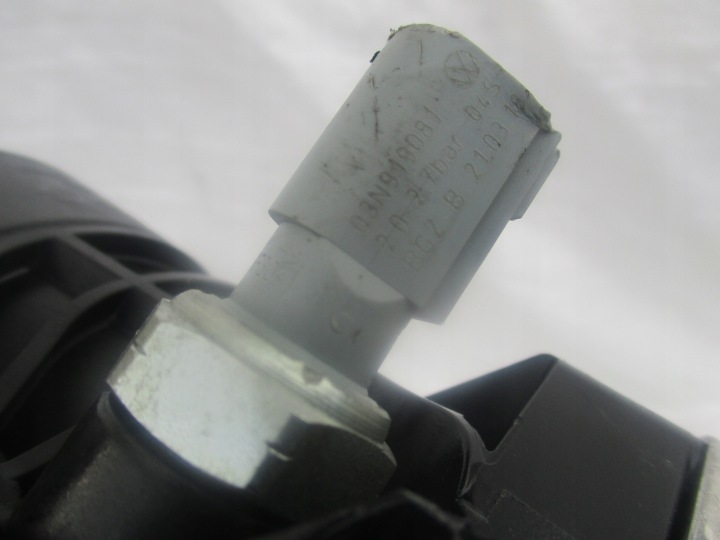 SUPPORT FILTRE HUILES AUDI VW SKODA SEAT 1.6 TDI