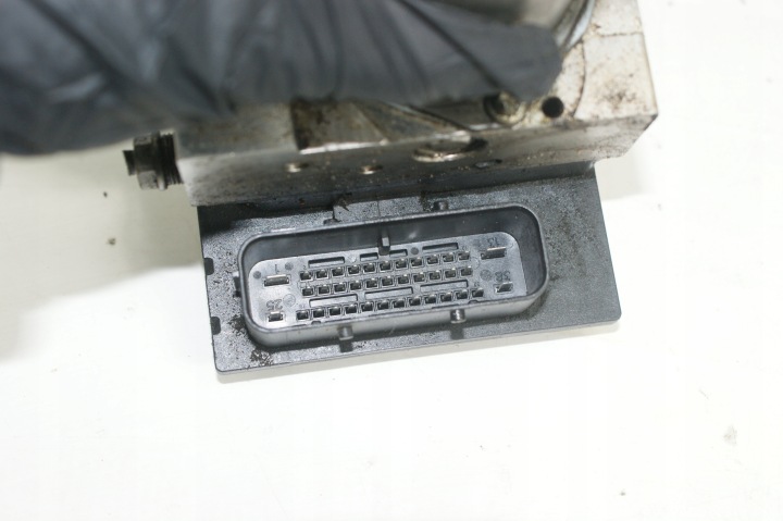 POMPE DE FREIN POMPE ABS BMW E60 BOSCH 0265950408 34516774848-01