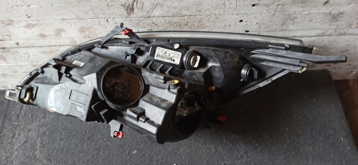 OPEL MERIVA B PHARE DROITE AVANT UK 13253632