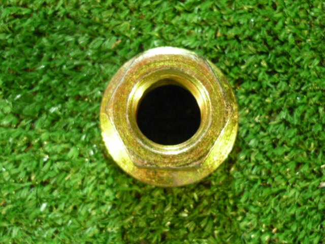 ÉCROU GOUPILLES ROUES MF 3384600M2 441-35 MASSEY