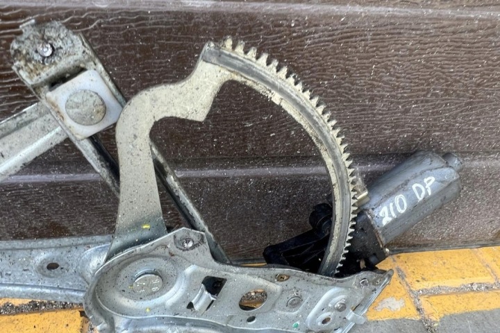 ÉLÉVATEUR VITRES PORTES ARRIÈRE AVEC MOTEUR AUDI 100 (5000) 191743XXX 2000