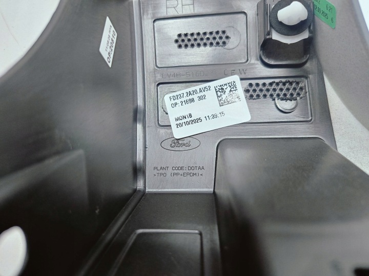 FORD KUGA III MK3 19- MOULURE REVÊTEMENT GARDE-BOUE DROITE AVANT LV4B-S16D238