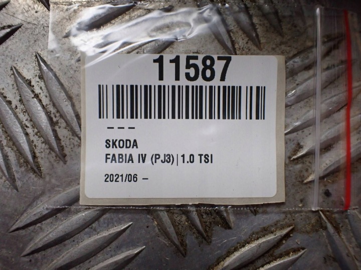 COMPTEUR TABLEAU DE BORD SKODA FABIA MK4 (6VA) 654920740C
