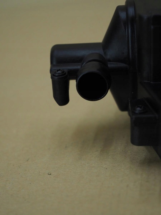 A8 D3 6.0 W12 SÉPARATEUR SÉPARATEUR HUILES 07C103464G