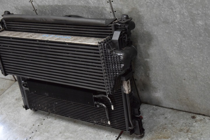 JEEP GRAND CHEROKEE WK2 3.0 CRD RADIATEURS VENTILATEUR ENSEMBLE 10-