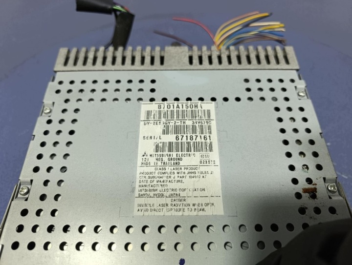 MITSUBISHI COLT VI Z30 04- RADIO CD D'USINE 8701A150HA