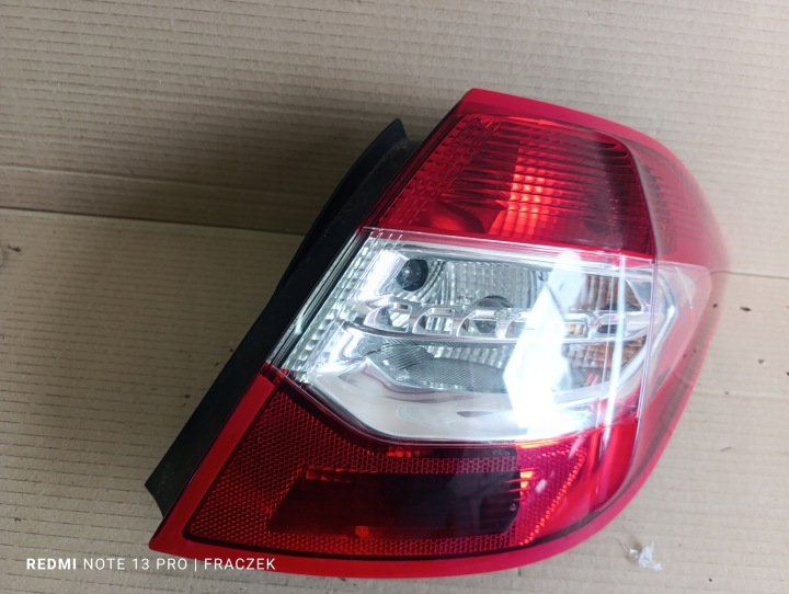 CITROEN C4/DS4 II 1.6 HDI 2011R PHARE DROIT OU GAUCHE ARRIÈRE 9687311980 02