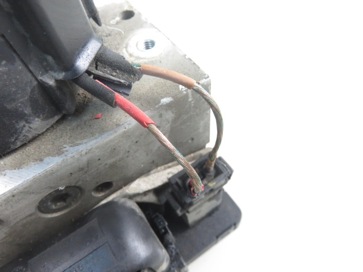 POMPE ABS VW PASSAT B3 3A0907379 5WK8411 10094603003