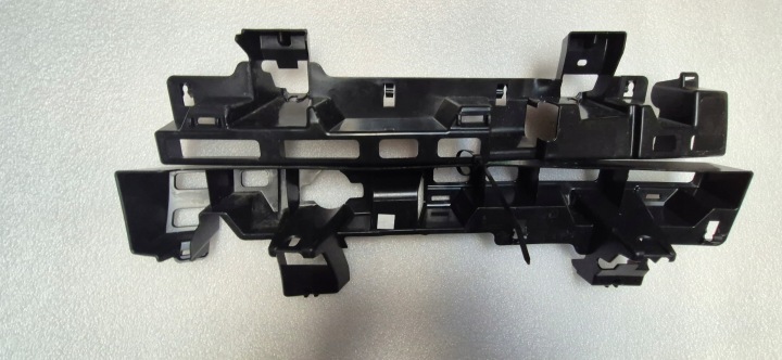 DACIA DOKKER GLISSIÈRE FIXATION PARE-CHOCS ARRIÈRE ARRIÈRE GAUCHE DROIT 850906422R
