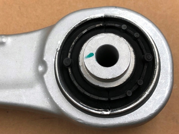BRAS DE SUSPENSION A2223305701 AXE AVANT GAUCHE VERS MERCEDES AVEC W222 V222 X222 2013-20