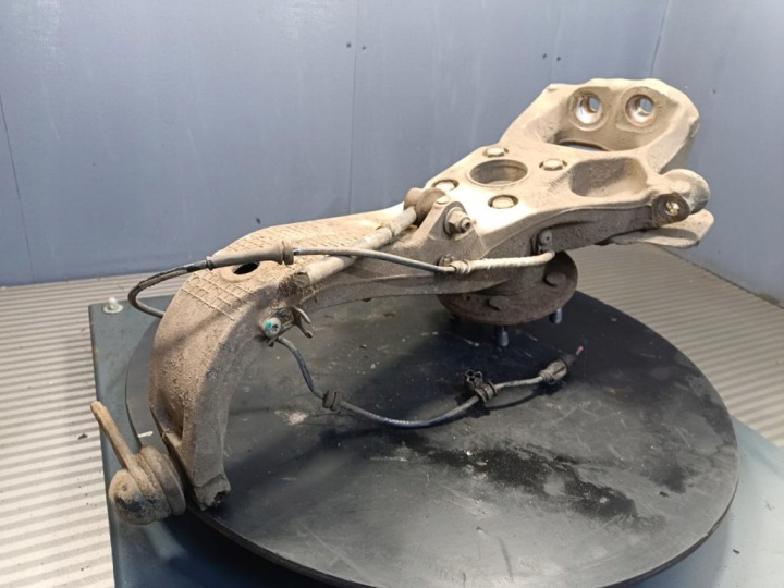 TESLA MOTORS MODÈLE AVEC ROTULE DE DIRECTION DROITE MOYEU 6007018-00-C