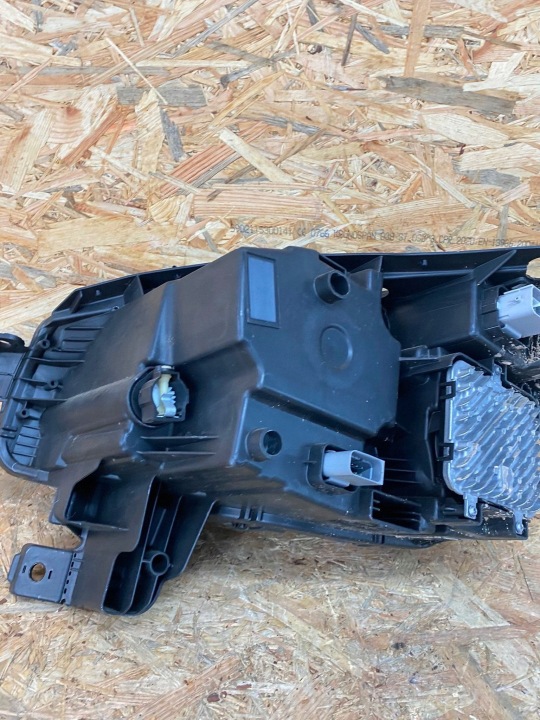 PHARE DROITE AVANT PEUGEOT 5008 III COMPLET LED 9862665180 23-