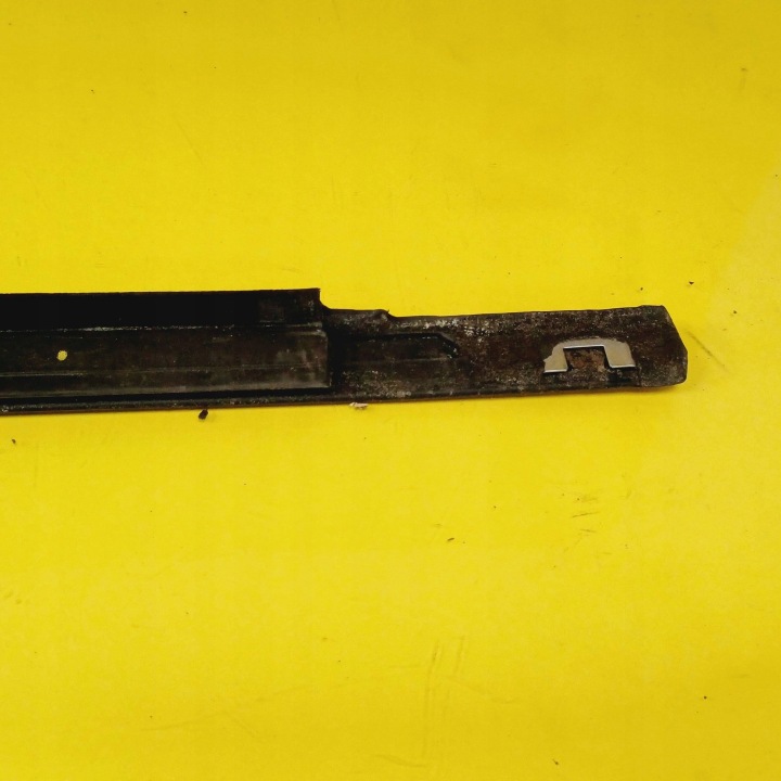 MOULURE RACLOIR GAUCHE ARRIÈRE FORD GALAXY LIFT NR234