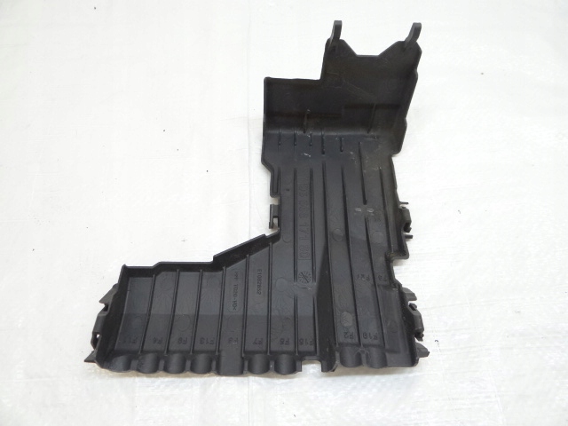 PEUGEOT 508 I COUVERCLE PROTECTION MODULE BATTERIE FUSIBLES 9666817180