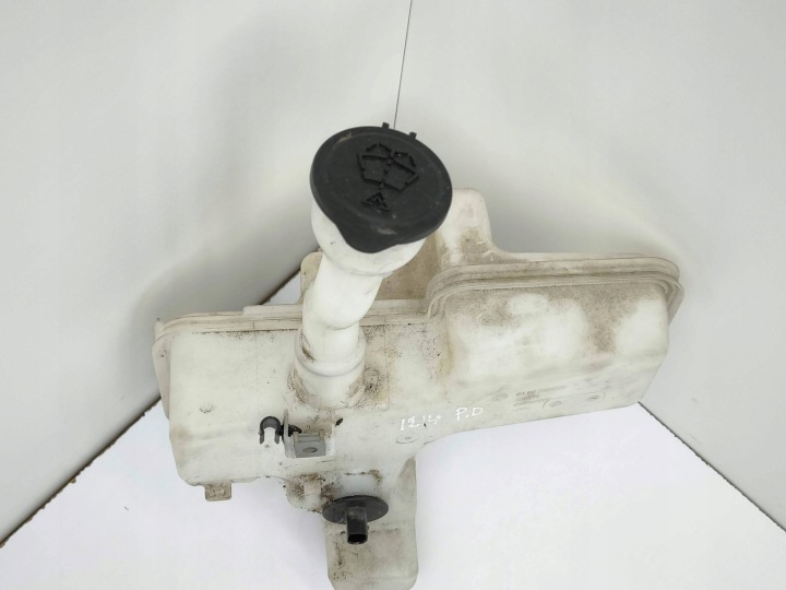BMW I3 2015 RÉSERVOIR LIQUIDE VERS LAVE-GLACES VITRES AVANT AVANT