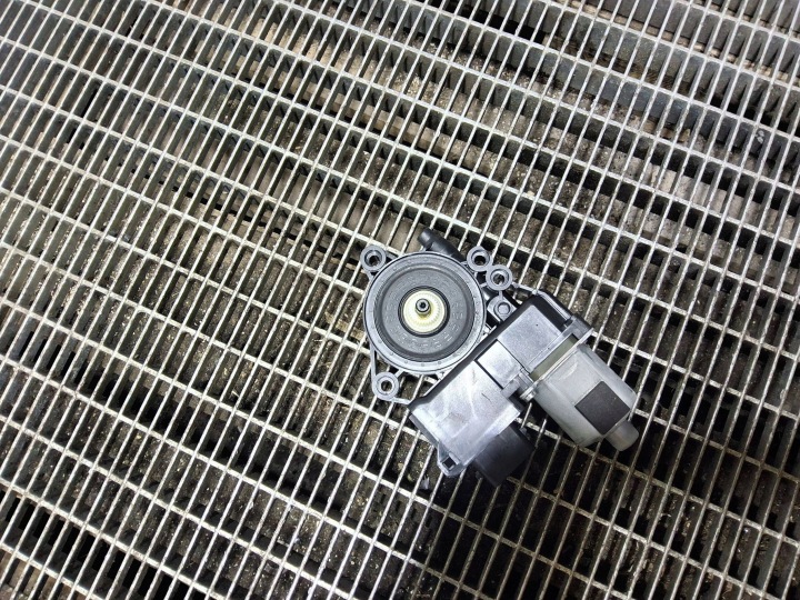 PETIT MOTEUR VITRES ARRIÈRE ARRIÈRE CÔTÉ DROITE HYUNDAI I40 1137328730