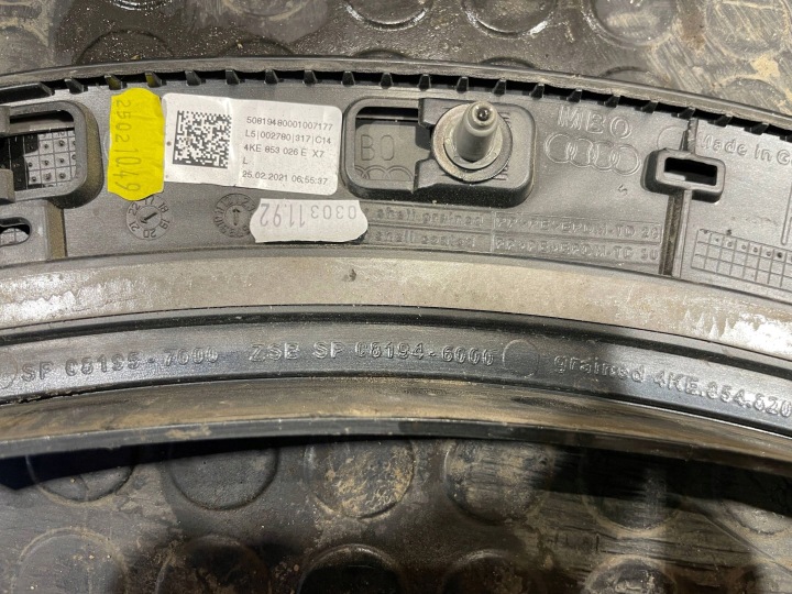 AUDI E-TRON 4KE 18-22 MOULURE PORTES DROITE ARRIÈRE ARRIÈRE