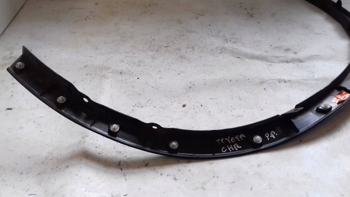 MOULURE REVÊTEMENT GARDE-BOUE DROIT AVANT 75601F4010 TOYOTA C-HR I 16-