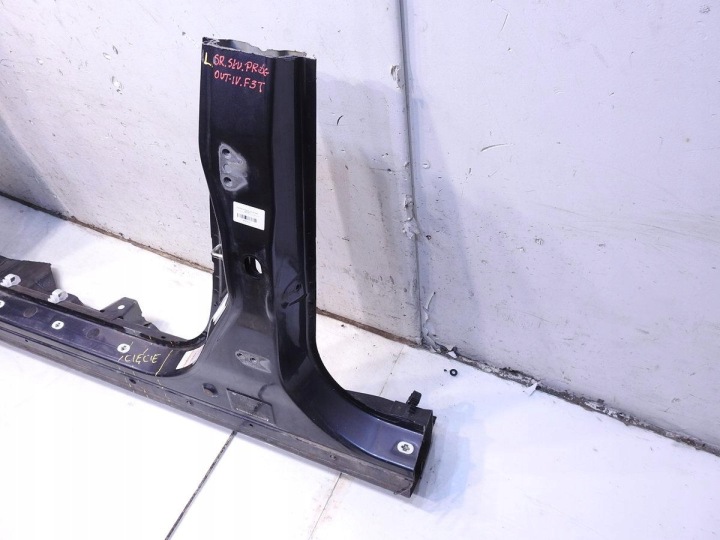 SEUIL POTEAU CENTRAL GAUCHE F3T SUBARU OUTBACK IV 2.0 D