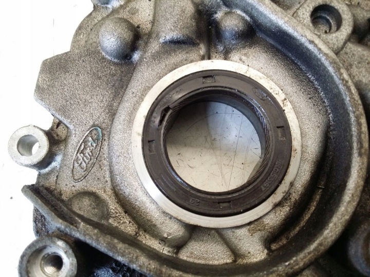 POMPE HUILES 98MM6604AD FORD FOCUS 1,4