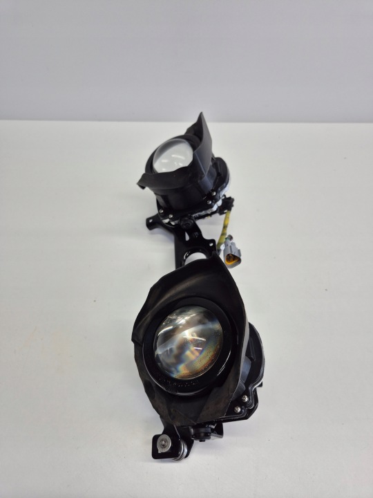 PEUGEOT SPEEDFIGHT 4 (20) PHARE AVANT PROJECTEUR