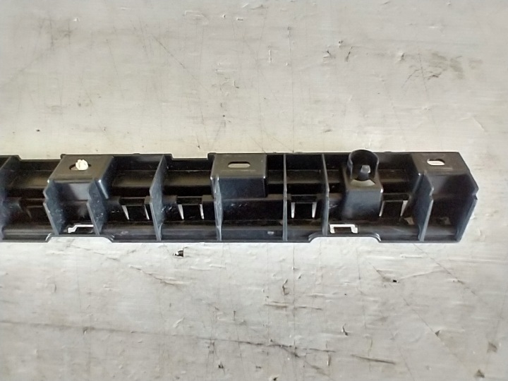 BMW 5 F10 F11 GLISSIÈRE FIXATION SEUIL DROIT POIGNÉE DROIT 7184778