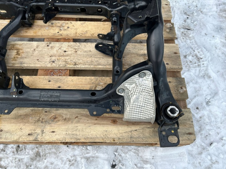 CHÂSSIS CHÂSSIS POUTRE AVANT DODGE DURANGO 3.6 4X4 2016-