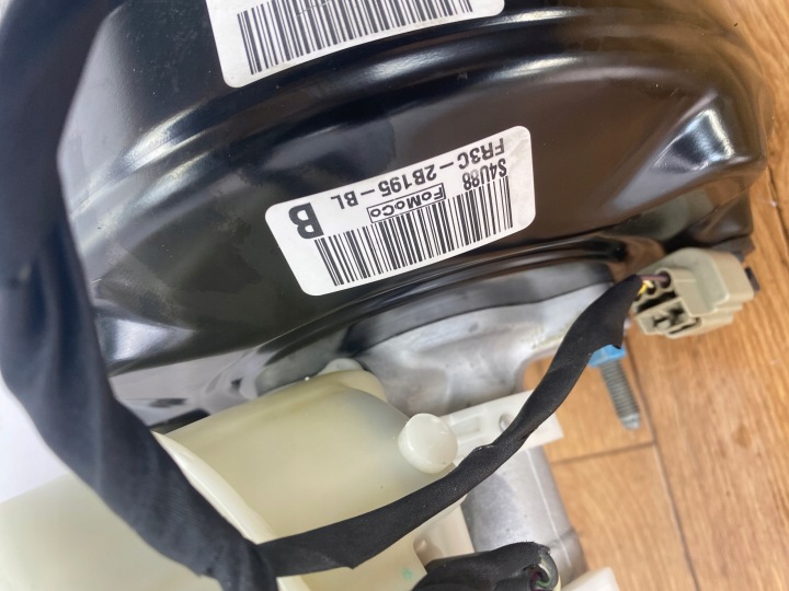 POMPE DE FREIN SERVO RÉSERVOIR ENSEMBLE FORD MUSTANG VI 2015+ USA