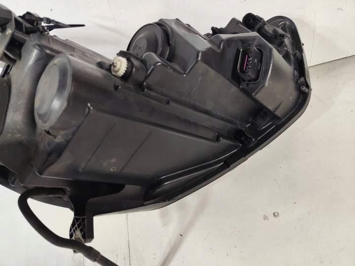 AUDI A6 C7 4G0 11- GAUCHE AVANT GAUCHE PHARE ORDINAIRE SUR PLAFONNIER VERRE ORIGINAL WLKP UK