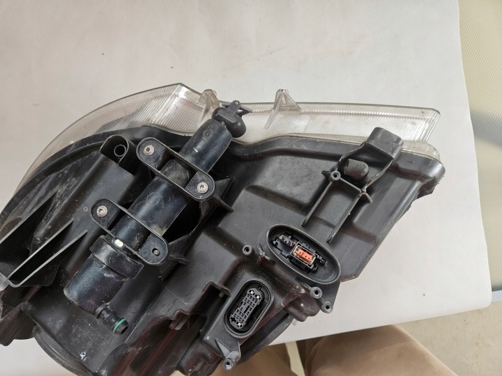 SKODA SUPERB 2 II 08-12R PHARE PROJECTEUR XÉNON DROITE EUROPE 3T1941016E