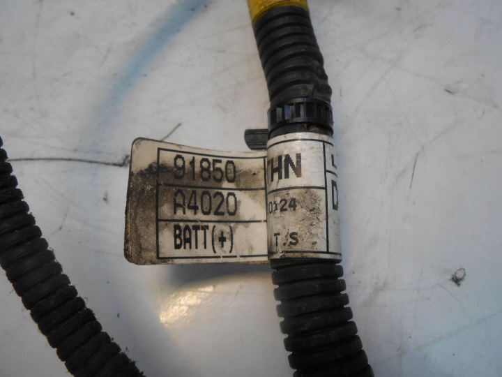 KIA CARENS IV 4 FAISCEAU DE CÂBLES SERRE-CÂBLE KLEMMA PLUS BATTERIE 91850-A4020