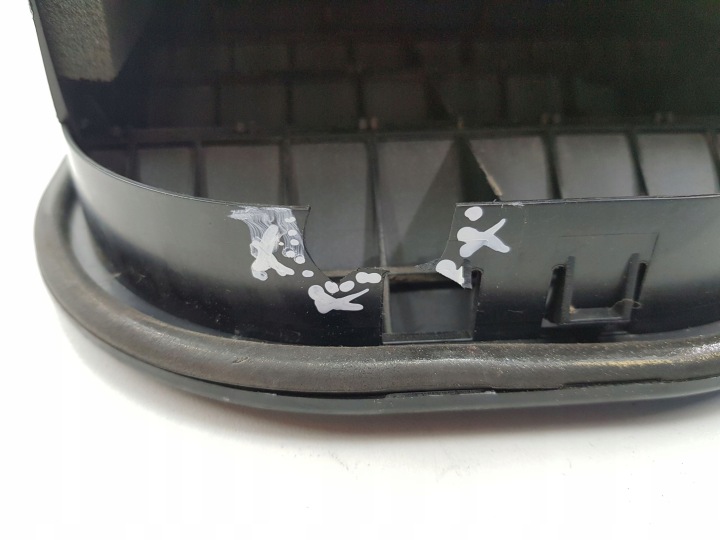 VOLVO XC90 2006 GRILLE VENTILATION SOUS ZDERZAKIEM TYLNYM