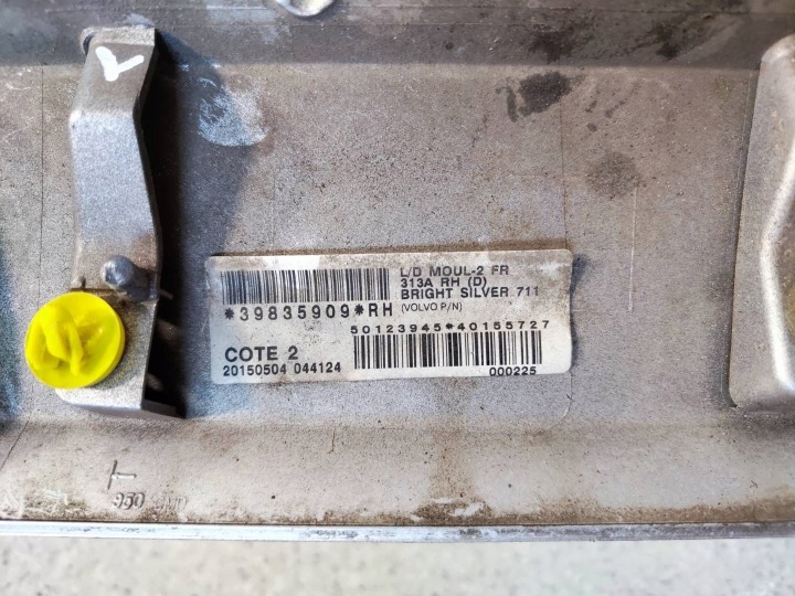 MOULURE PORTES DROITE DROIT AVANT 711-16 VOLVO XC60 I LIFT