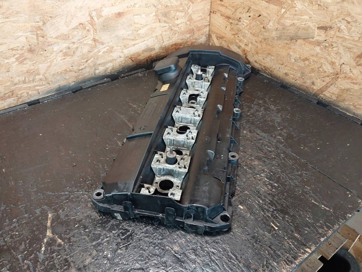 COUVERCLE DE SOUPAPES BMW 5 E39 520I M52B20 206S3 17033411 1928402937