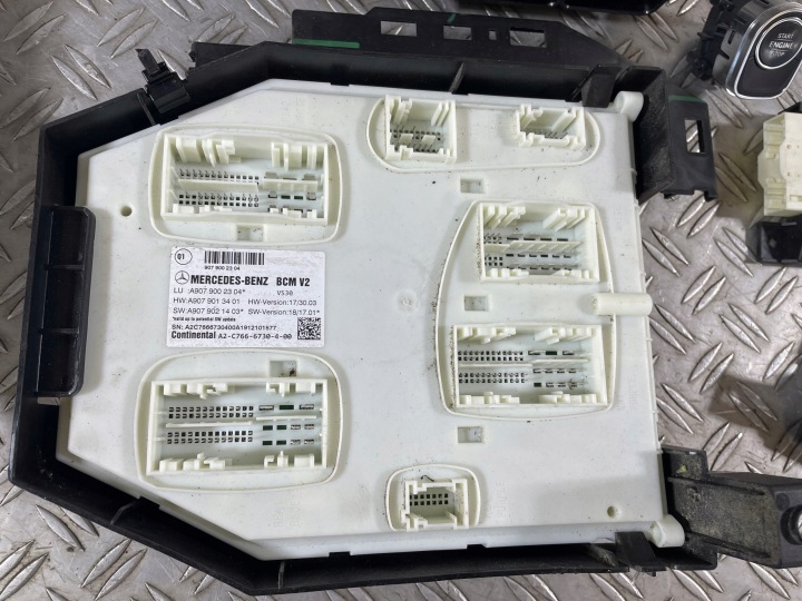 SPRINTER 907 18- ORDINATEUR KIT 3.0 A6429008401