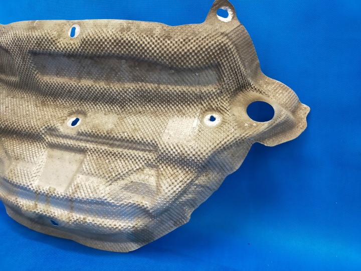 AUDI A6 C8 4K 2023R BERLINE S-LINE PROTECTION THERMIQUE 4K0825721H