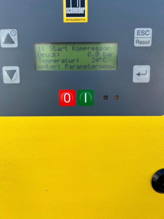 COMPRESSEUR SRUBOWY SCHNEIDER FINI KAESER 4 KW 435 L/MIN 10 BAR