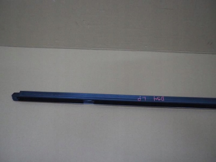 MOULURE RACLOIR PARAPET PORTES GAUCHES AVANT DS4 CHROME 9687378977