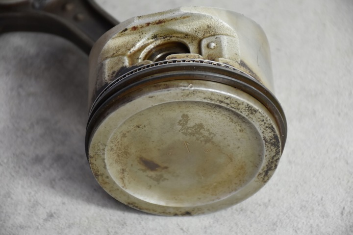 PISTON AVEC BIELLE LAND ROVER DISCOVERY II 4.0 HRC2382