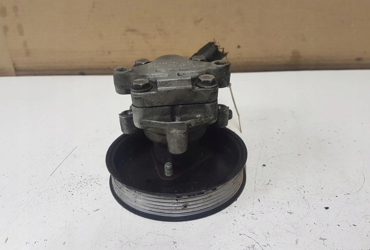 AUDI Q7 4L 2007 POMPE AMPLIFICATEUR