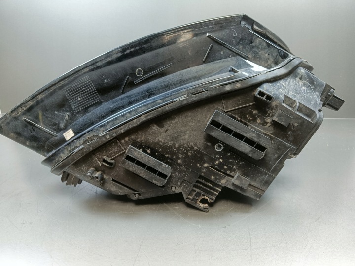 AUDI Q5 8R 08-12R PHARE GAUCHE AVANT ANGLAIS 8R0941003M
