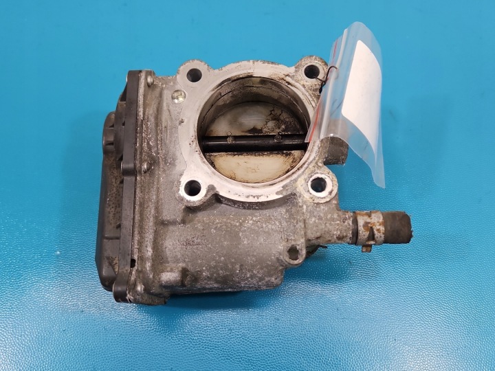 PAPILLON DES GAZ TOYOTA COROLLA E15 1,6 VVTI 22030-0T050