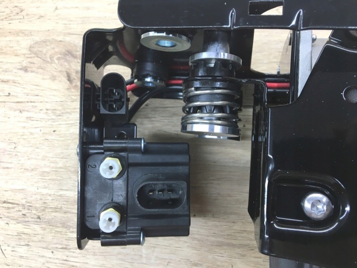 COMPRESSEUR 37206875176 37206794465 37206789450 VERS BMW F01 F02 F07 F11 LIFT