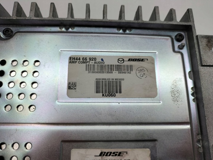 AMPLIFICATEUR RADIO MAZDA CX-7 RESTYLAGE 2011 EH4466920
