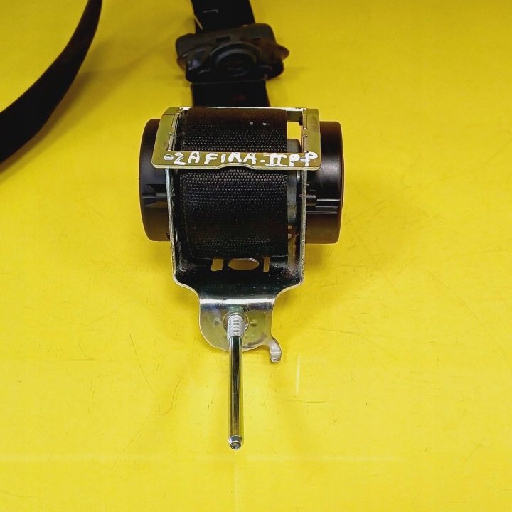 CEINTURE DE SÉCURITÉ DROIT AVANT OPEL ZAFIRA B 560834801D NR284