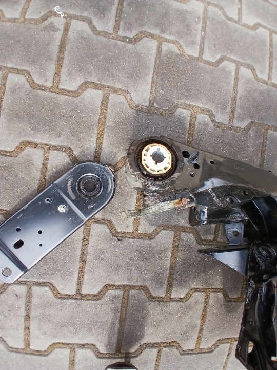 BERCEAU CHÂSSIS ARRIÈRE VOLVO XC60 II LIFT 32331539